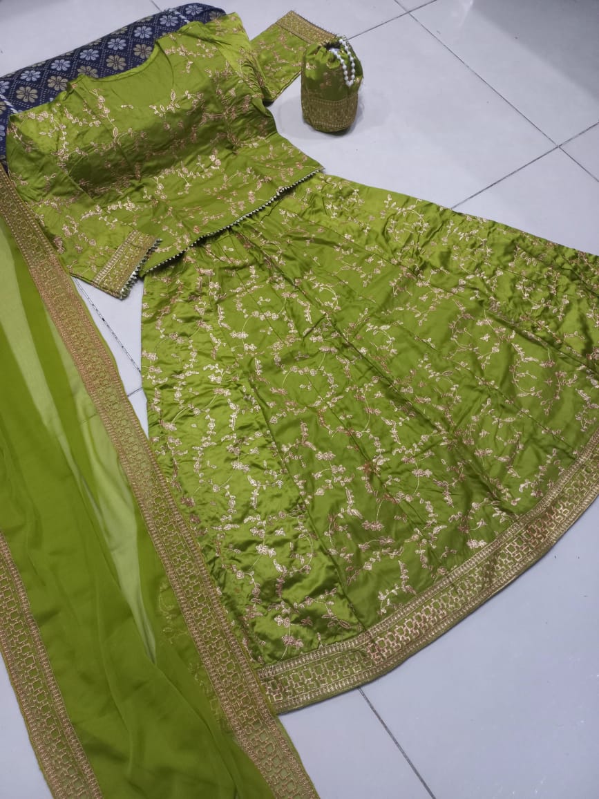 4 Piece Embroidered Maxi