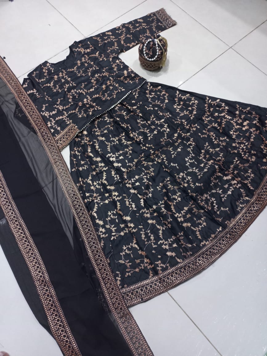 4 Piece Embroidered Maxi