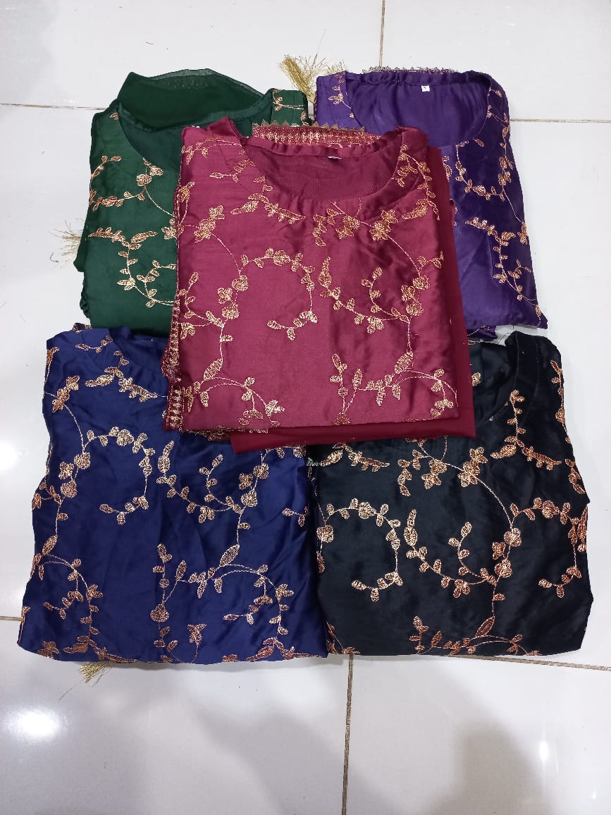 4 Piece Embroidered Maxi