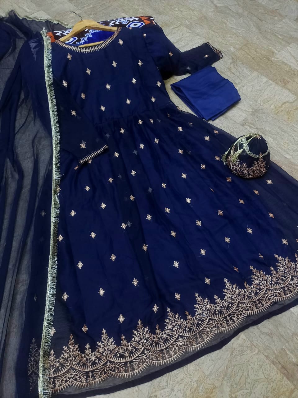 Front Embroidered Maxi With Emb Potli and Trouser and Lace work Dupatta 4PCs