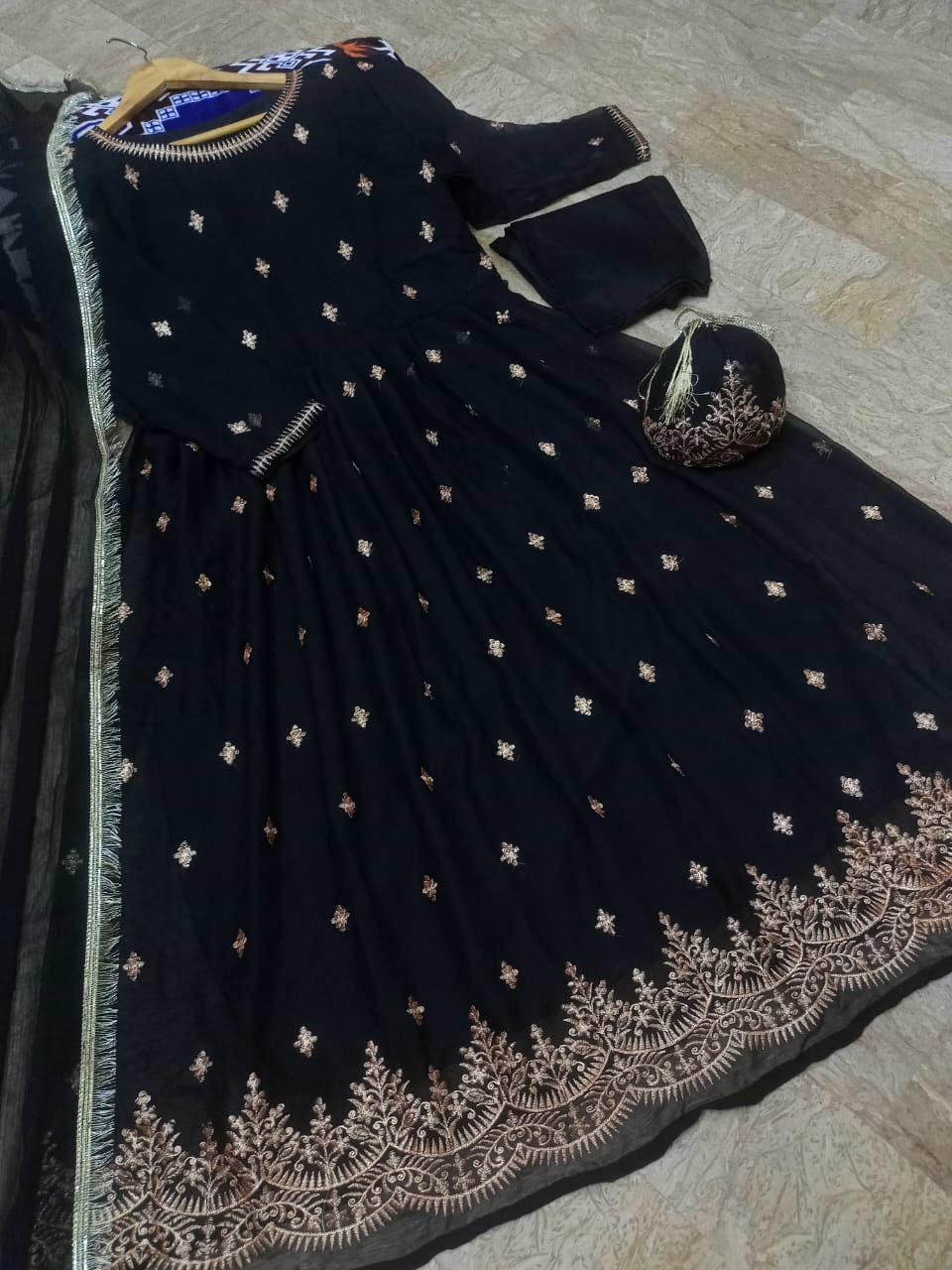 Front Embroidered Maxi With Emb Potli and Trouser and Lace work Dupatta 4PCs