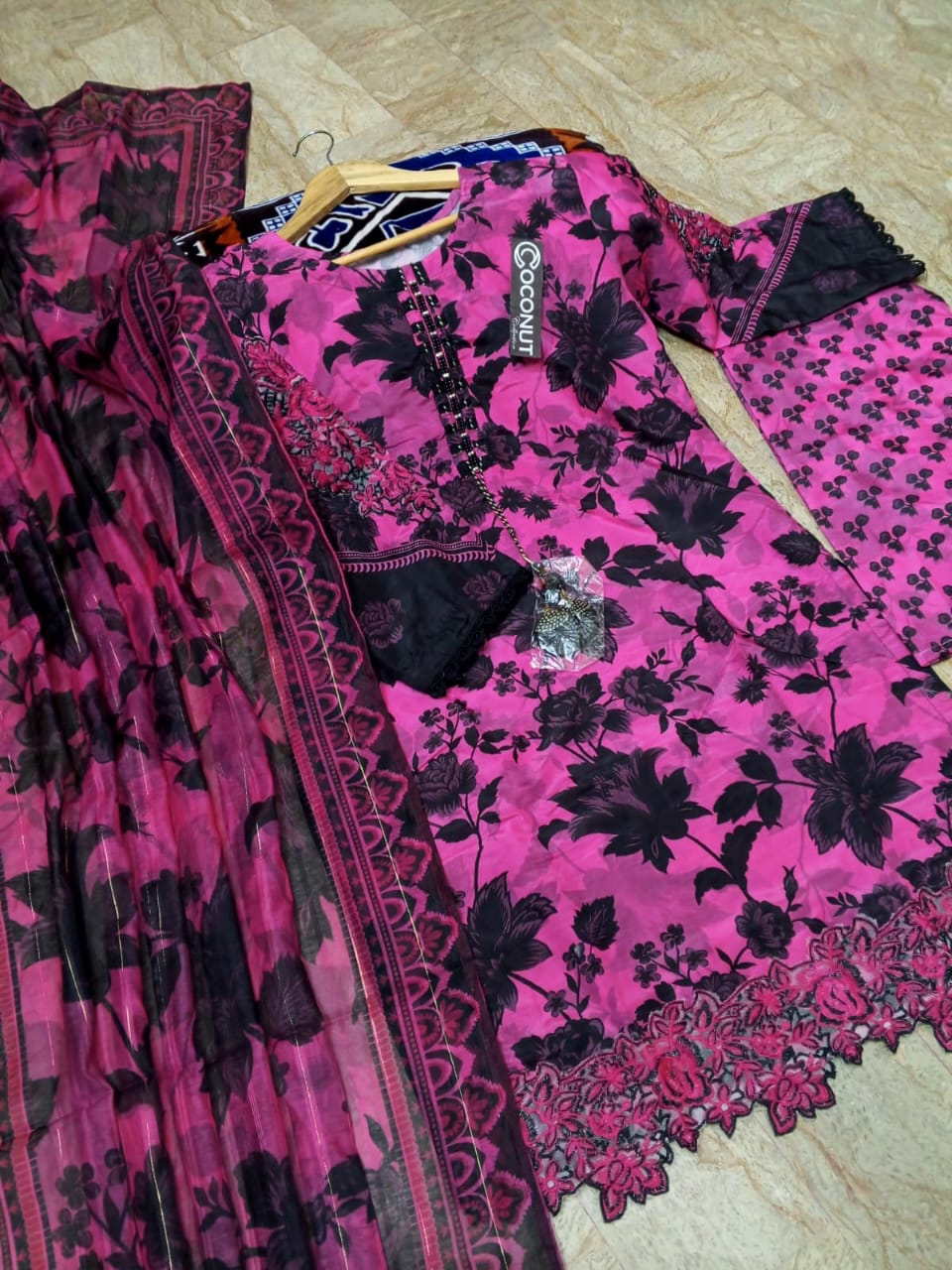Digital Printed 3PCs – Embroidered & Handwork Suit