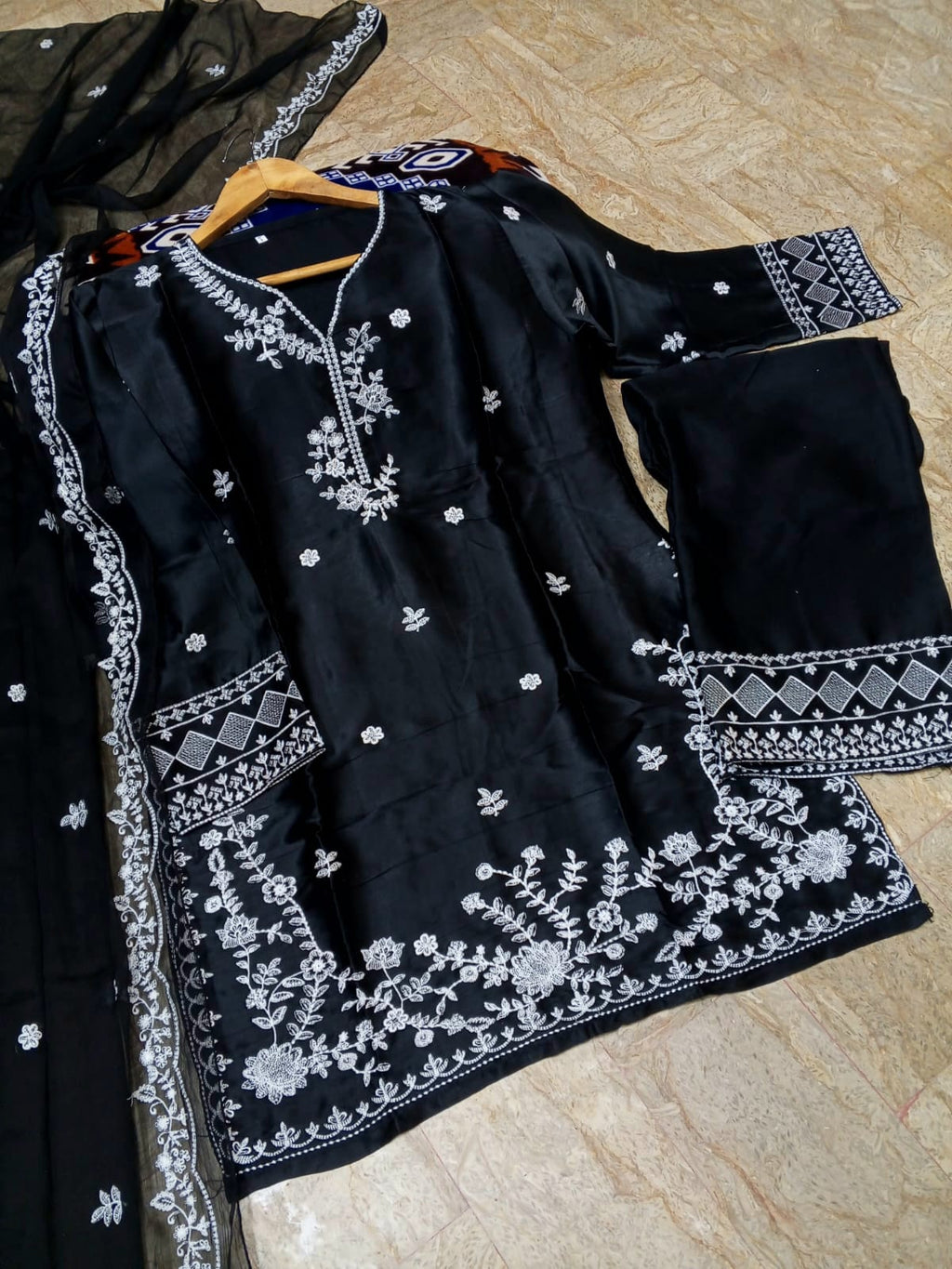 Eid Arrival - Embroidered Farshi Shalwar Kameez & Dupatta