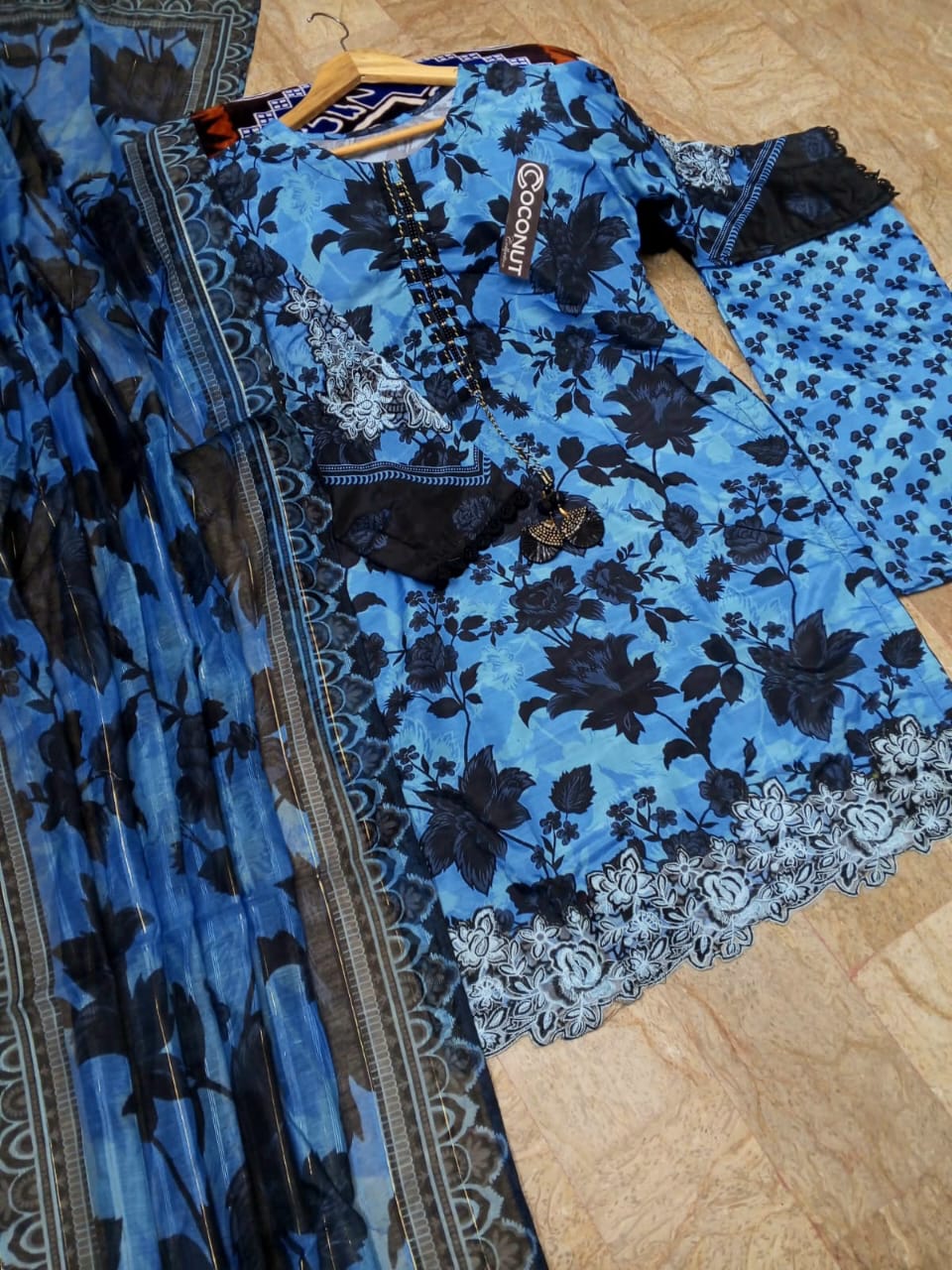 Digital Printed 3PCs – Embroidered & Handwork Suit