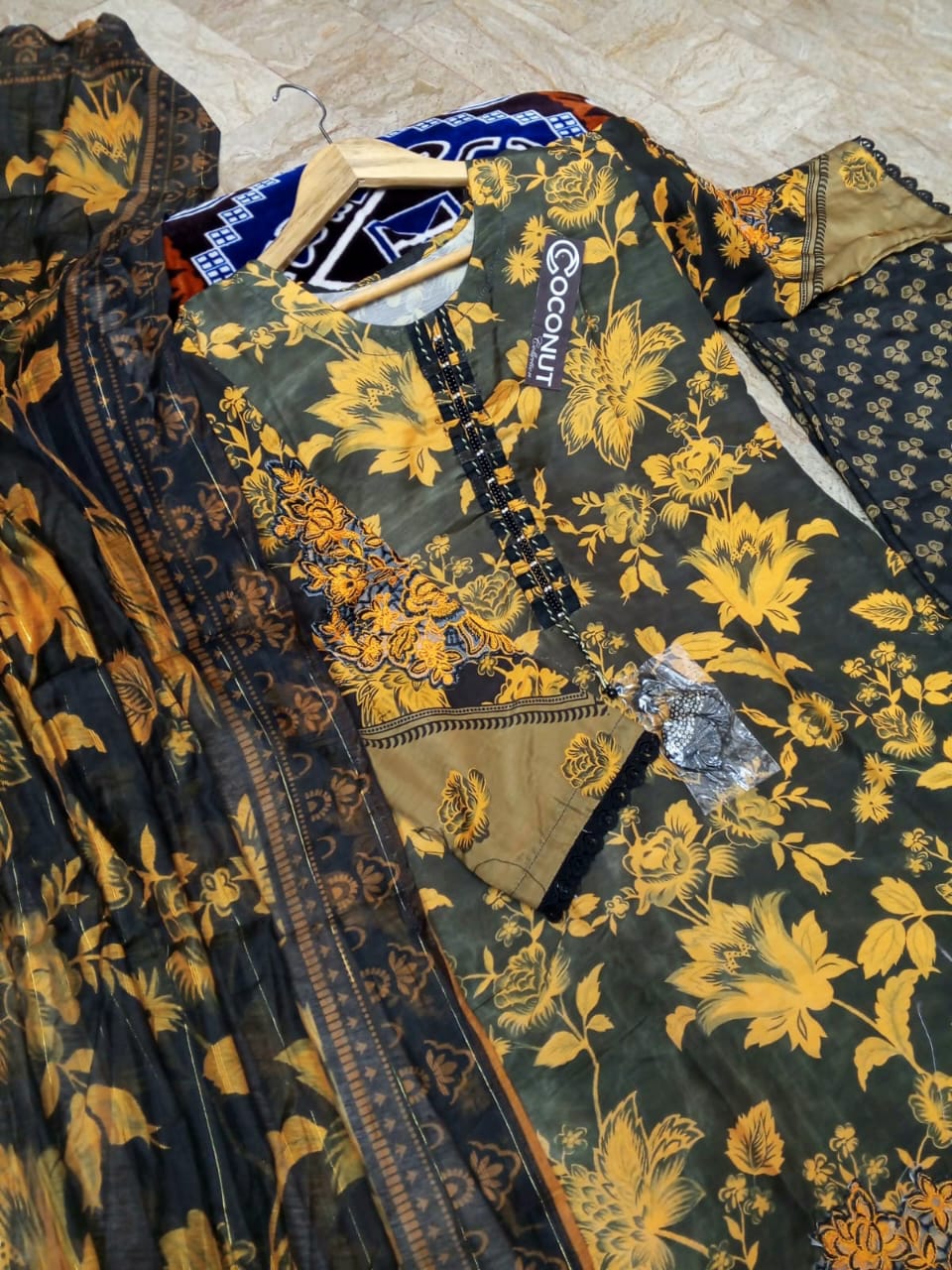 Digital Printed 3PCs – Embroidered & Handwork Suit